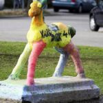 Weiterbau einer Beton Skulptur