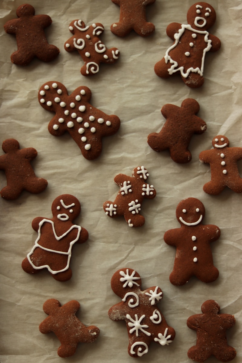 "Klausemännle backe" (Nikoläuse backen)