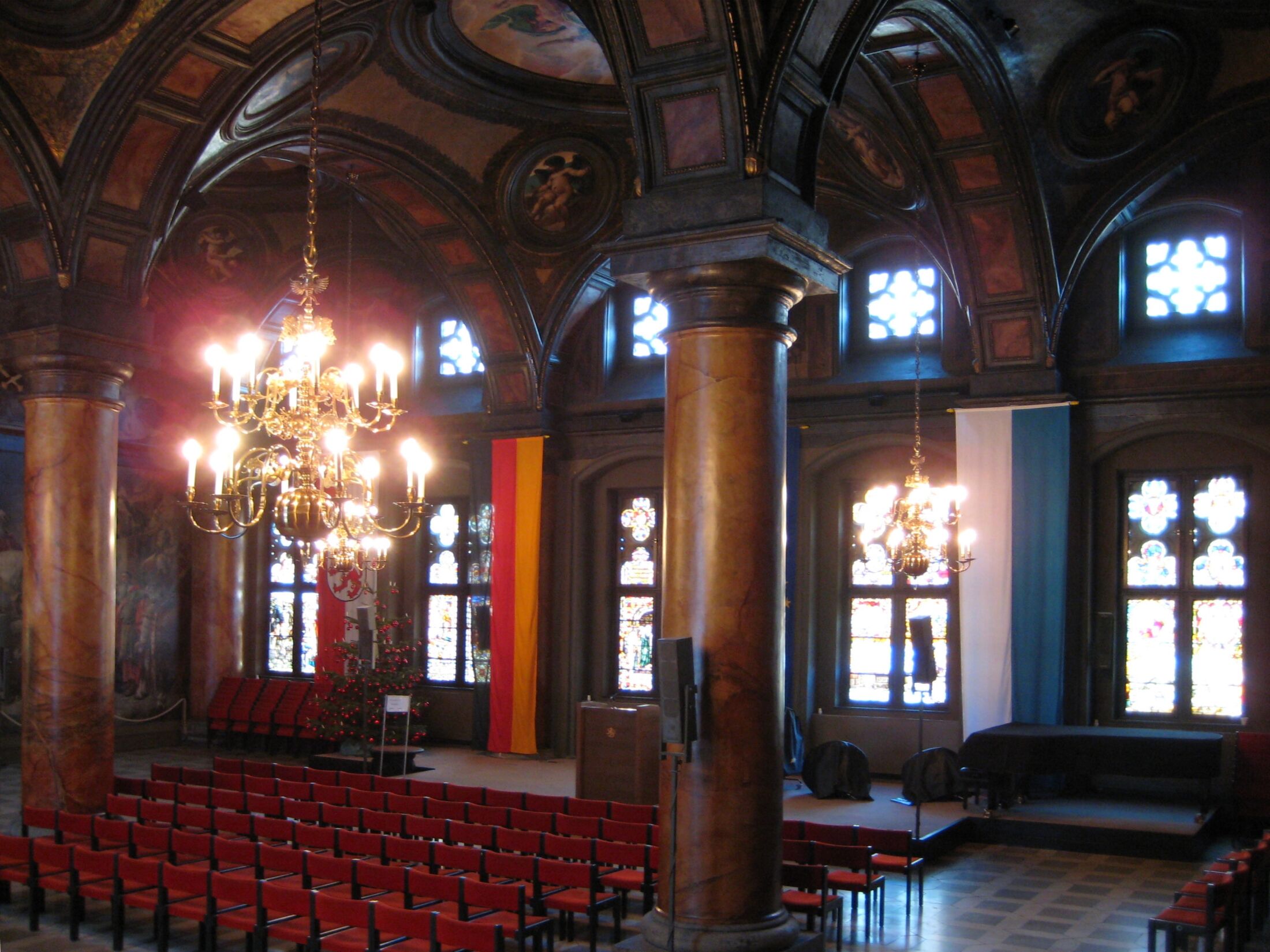 Treffen zur Führung durch den Nostalgischen Rathaussaal in Überlingen