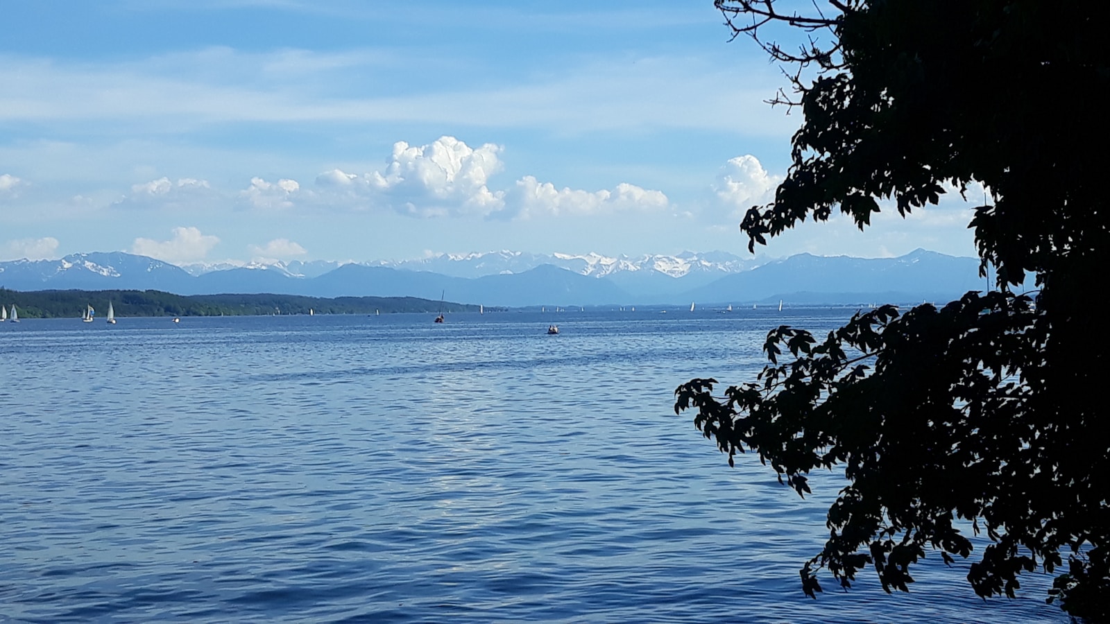 Steinemännchen stapeln & entspannen am See