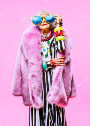 Happy and funny cool old lady with fashionable clothes portrait on colored background - Youthful grandmother with extravagant style, concepts about lifestyle, seniority and elderly people